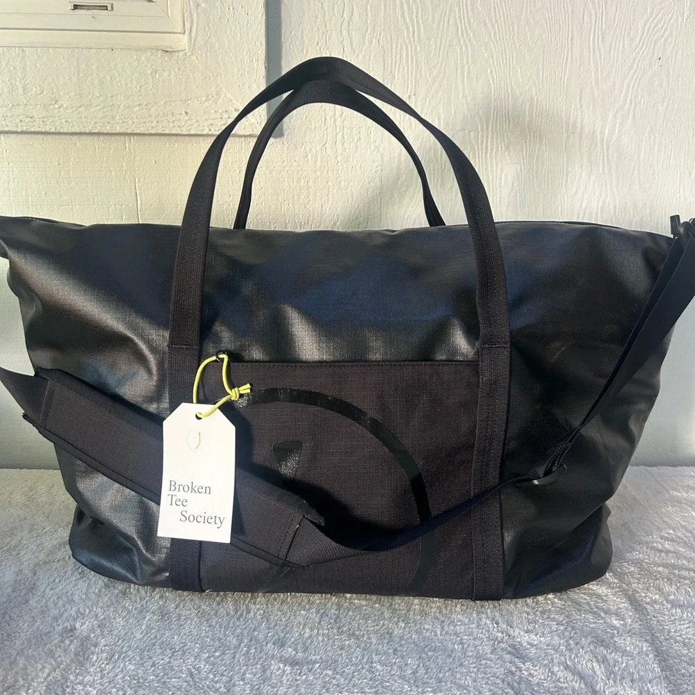 Broken Tee Society Black Duffel Bag Travel Gym Weekender Water Resistant New